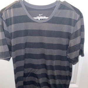 Nike SB black striped t-shirt